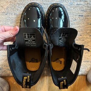 Dr. Martens 1460 W Black Patent Lamper Boots